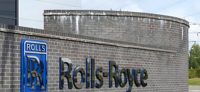 绝不向中国低头！宁愿裁员9000破产，也不接受中国的帮助