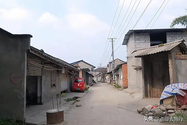 成都被冷落的古场镇，停留在70年前，附近美食诱人被严重低估！