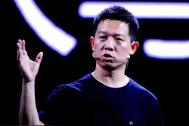 闹大了！贾跃亭发文硬刚雷军，称小米SU7是山寨车！网友评论炸锅图片