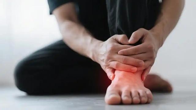 3种蔬菜嘌呤比肉还高,堪称“尿酸炸弹”!很多人还每天在吃