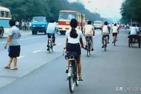 80年代中国非常真实的50张老照片，无比怀念美好的回忆图片