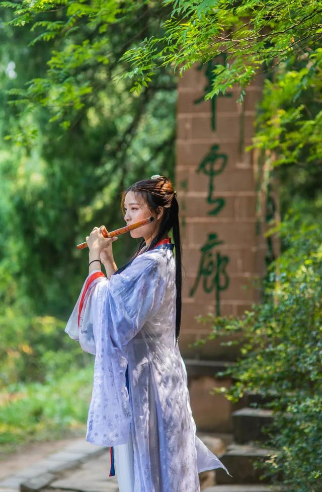 广元不远 周末优选 | 一秒穿越！快来广元拍古风大片！