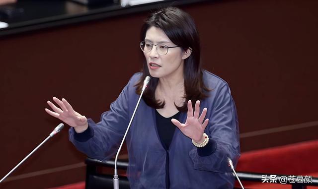 没时间了，郑丽文刚上位，就收洪秀柱4字忠告，台媒：统一正加速