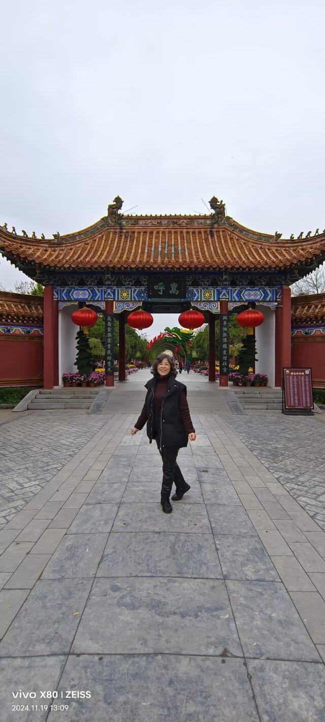 龙亭：七十二级台阶上的古今叠影