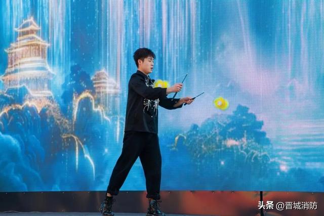 消防宣传月 | 铁花映蓝焰·古巷守平安！这场沉浸式宣传太圈粉～