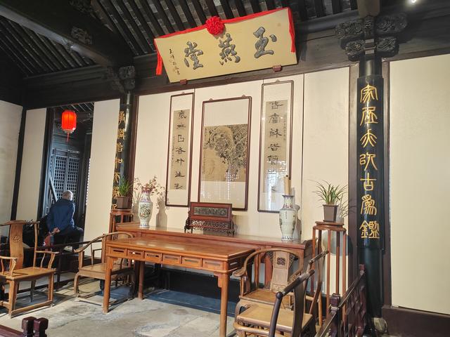 昆山：现代都市与江南水乡交织的魅力之城