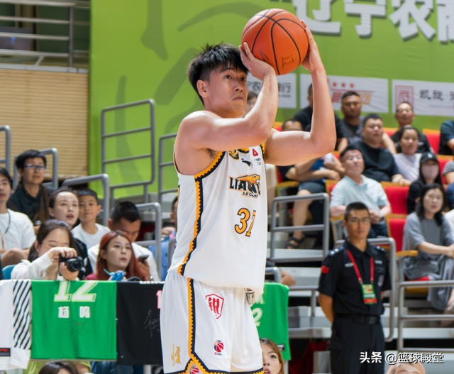 辽宁98-84墨尔本迎4好消息！吴昌泽姜宇星太好用，王岚嵚进步！