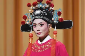 《女驸马》中重要女角色的性格分析图片