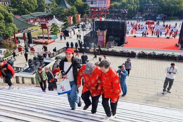 滕王阁第八届金婚盛典圆满收官，五十载深情在此定格！