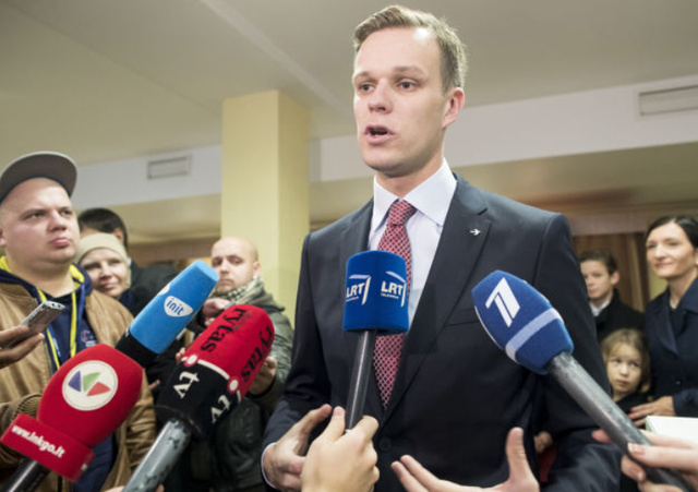 禁止所有中国外交官入境	，不让两岸统一，这个国家比美国还要嚣张