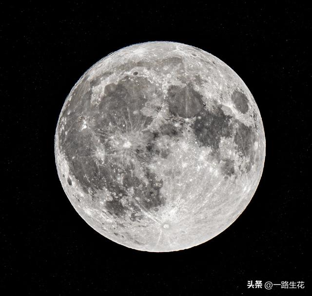 华为手机拍月亮终极攻略！教你成为"拍月大神"，朋友圈赞到手软！