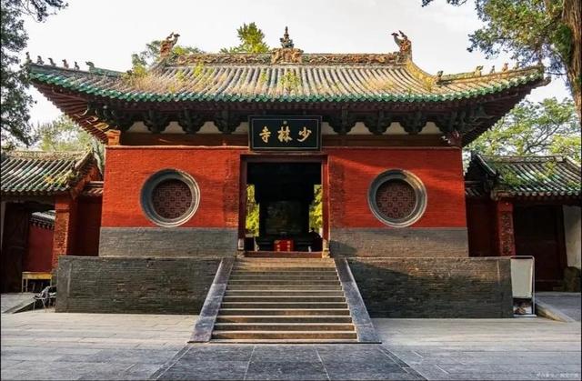 多名情妇，被爆出的释永信，才知道她的坚守与慈悲有多让人景仰