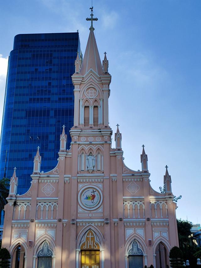 越南岘港，一座风景美丽的城市