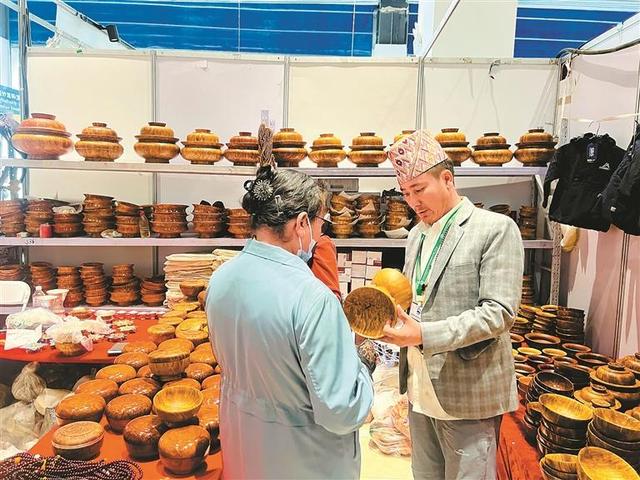 以文旅为桥 与世界相拥——2025年拉萨首届国际文化旅游博览会见闻