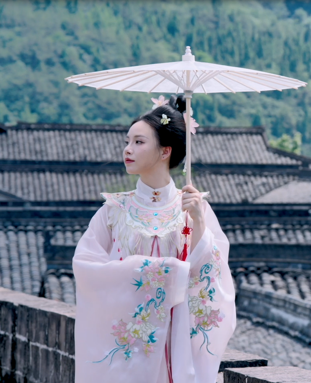 川超开zuá！跟着球赛一路向“昭”，踢球看景两不误