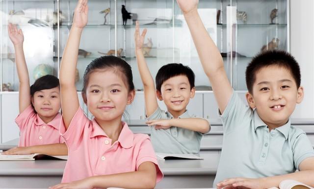 一年级入学年龄调整，9月1日起实施，多数家长认可。