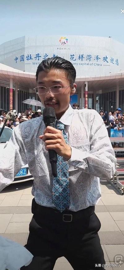 远离造神陷阱！曾经一夜爆红的郭有才，终于为自己的荒唐付出代价