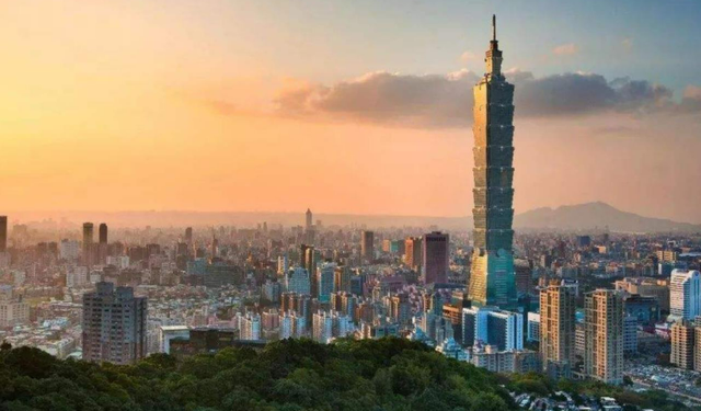 民调狂跌后	，高市将目光投向北京，出兵条件已确定，中日胜负揭晓