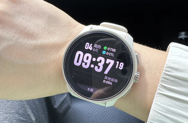 跑步党必看！佳明、高驰为什么吊打普通智能表？2025深度选购指南