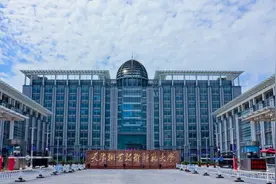 河南这两所高校，顶着本科高校的校名，其实只是大专，迷惑性很强图片