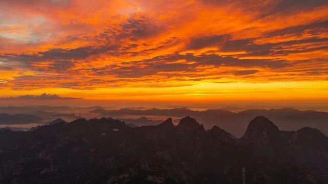 黄山绝美日出日落刷屏的背后，藏着一个错峰的黄金九月
