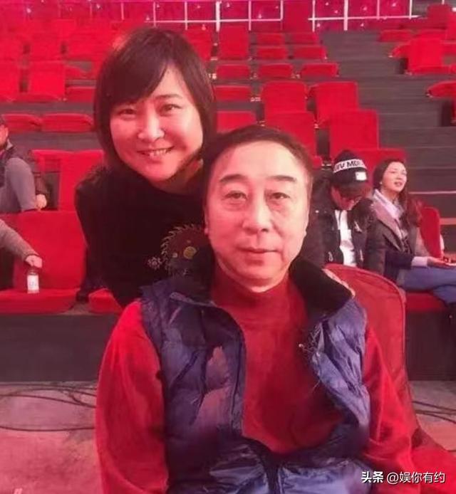 退出春晚	、被综艺“开除”	，43岁贾玲近况曝光，走路喘息声明显