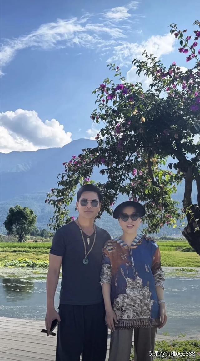 吕良伟杨小娟携汪诗诗和她的一双儿女大理旅游，一起享受田园时光