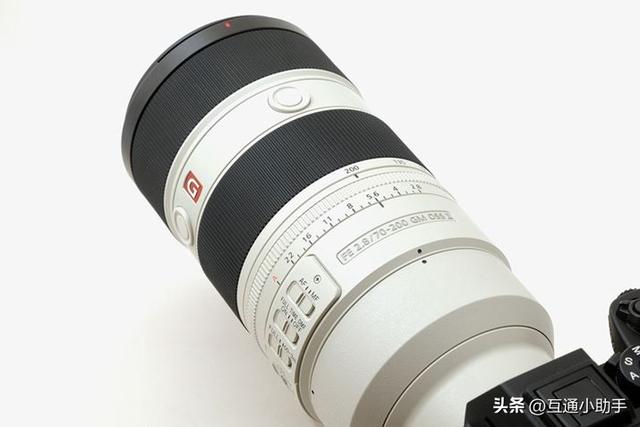 选索尼还是适马？E卡口大光圈长焦变焦镜头巅峰对决！