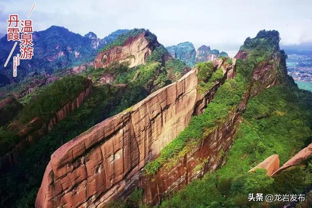 五彩龙岩亮相重庆洪崖洞，“渝见”龙岩“渝悦”之旅~