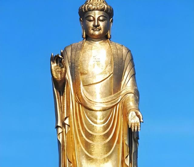 耗费12亿，修建完成的“世界最高佛”，如今却拜不起，水喝不起