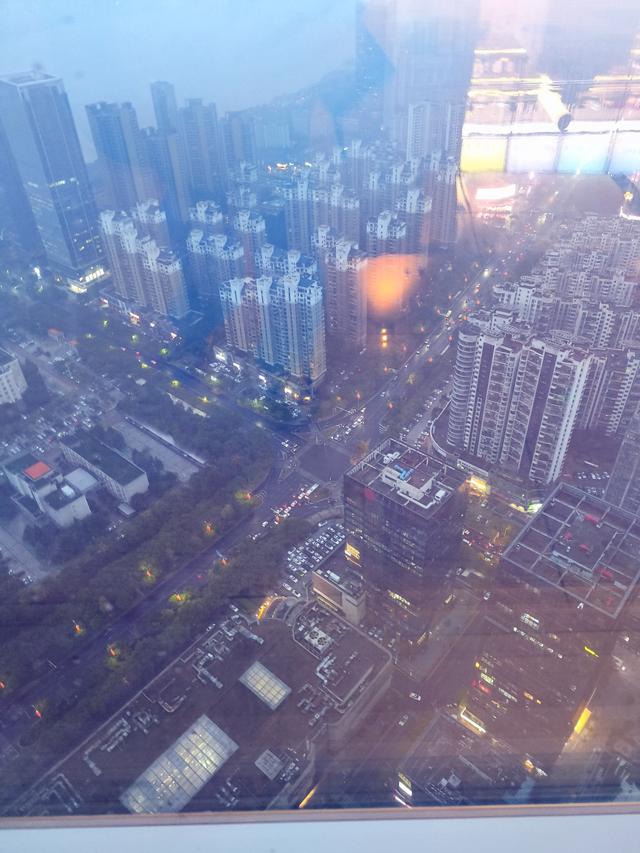 江西五日自由行：江西第一高楼 · 南昌双子塔 · 中部最高双子楼