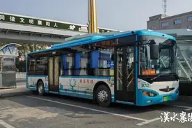中秋国庆长假，公交日均发班1282个，旅游线路及各大商圈线路班次重点加密图片