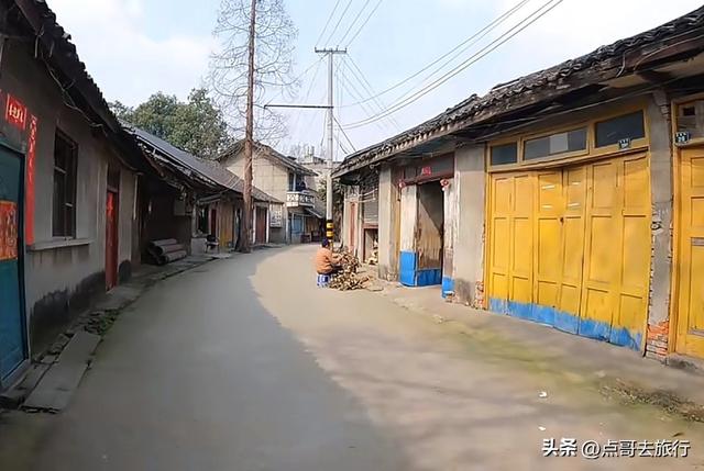 成都被冷落的古场镇，停留在70年前，附近美食诱人被严重低估！