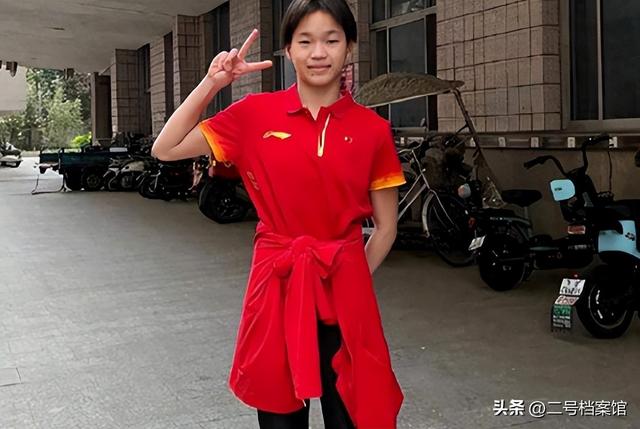 18岁全红婵即将开启大学生涯，如今又美又有实力，央妈没看错人