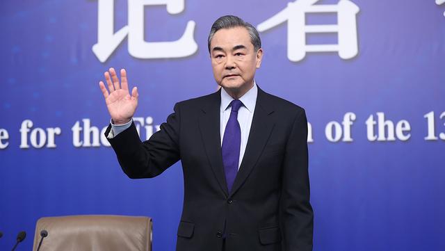 看来是真急了，德国请求中国给予出口豁免，外长亲自打电话给中方