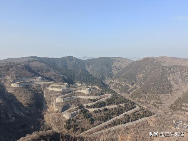 无为在歧路，免费仰天山