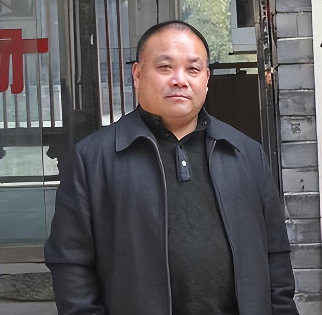 一波未平一波又起！释永信被抓，央视名嘴紧急发声，刘涛也受牵连