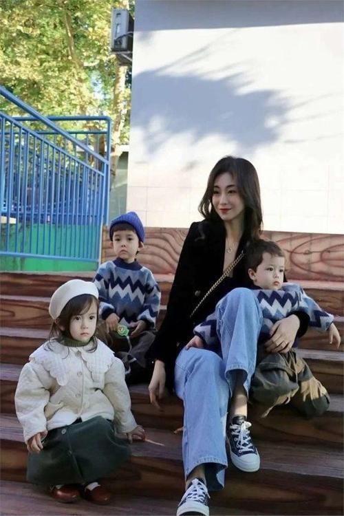 “买英国精子生3娃”的山东女人，7年后现状曝光，她如今怎么样了