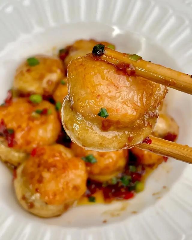 钾是土豆的36倍，建议中老年隔天吃一次，对肝脏好，腿脚更有劲！