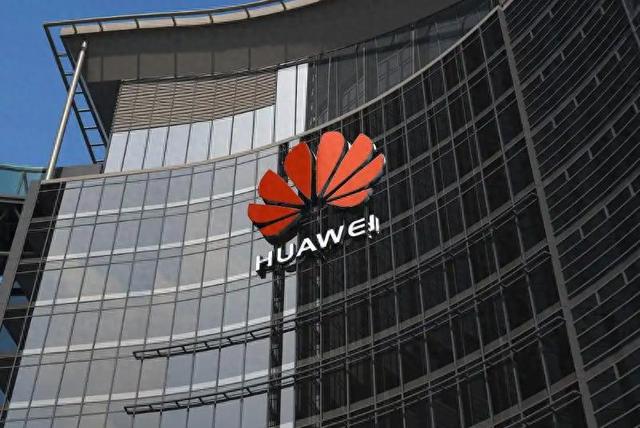 为讨好美国落井下石，狠心扣押华为7亿物资，如今它尝到报应了