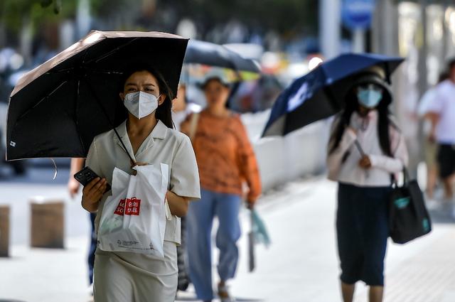 贵州已经失守！全国游客这哪是来避暑？这是来攻占城邦，人潮汹涌