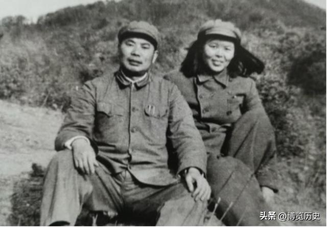 79岁的杨得志上将，迎娶小24岁的娇妻，新婚夜新娘子难以入睡