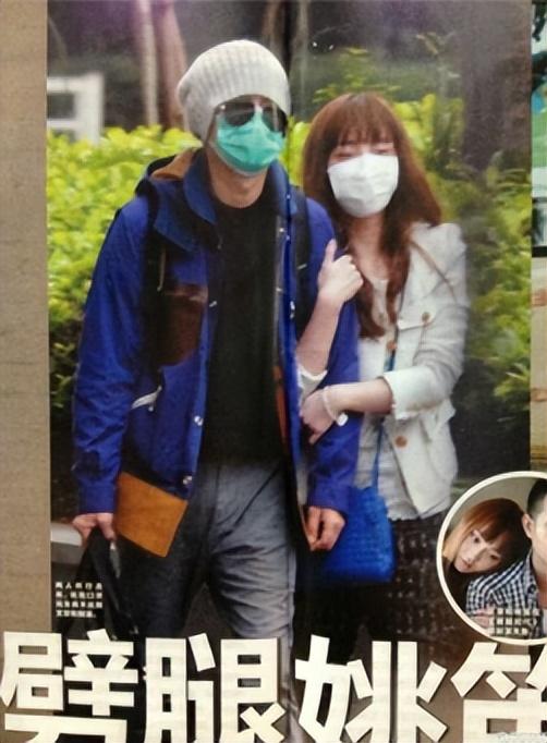 面相变了！49岁的马伊琍眼里的光消失了，王菲说果然没错