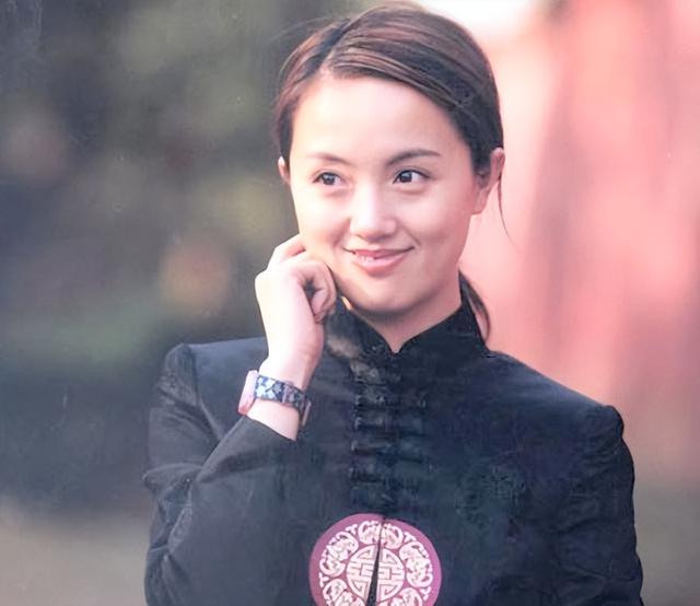 辛柏青丧妻刚满100天，离谱的事就发生了，被撮合娶马伊琍引争议
