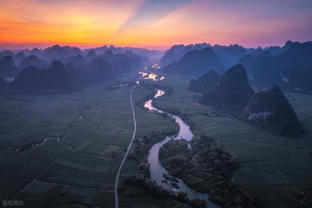 崇左旅游全攻略：山水秘境与中越风情的诗意邂逅