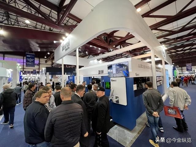 AI豪掷千万请老师：揭秘硅谷新风口，人类"隐形技能"成最贵资产！