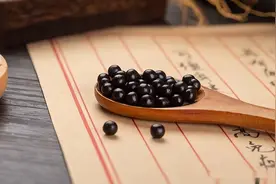 孩子近视、弱视、眼疲劳，试试这个只有三味药的小丸子，还眼健康图片