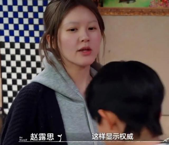 陪睡陪玩只是冰山一角，明星爆出的圈中内幕，是一个比一个荒唐！