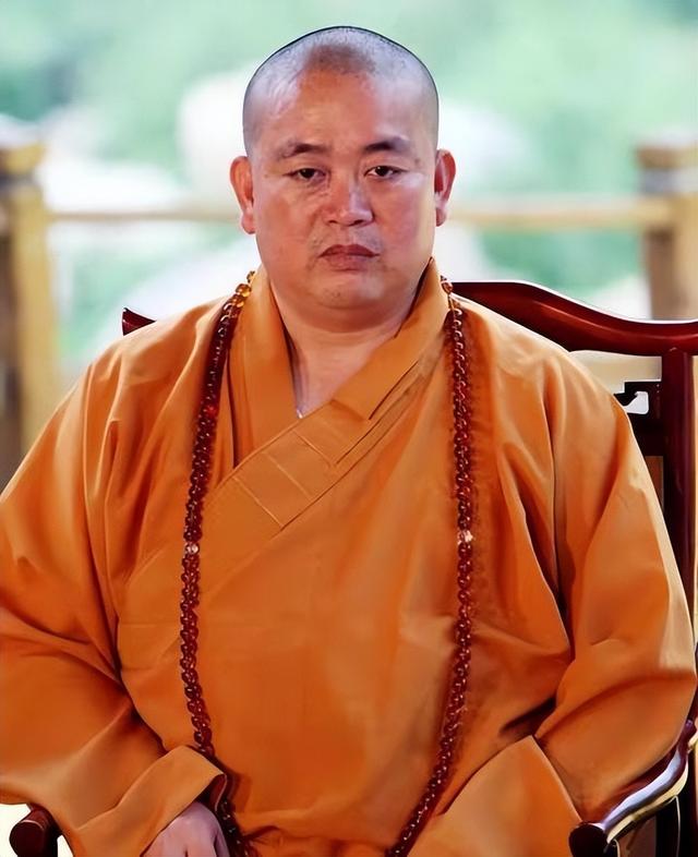 李湘不忍了！坦白与释永信的真实关系，亲吻照的真相终于大白