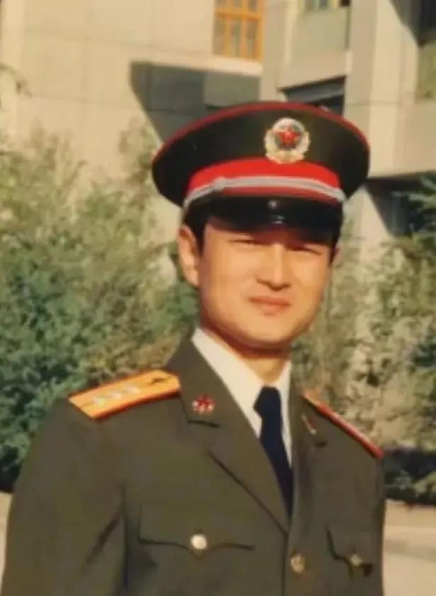 “华夏梦飞扬！”神舟入驻天宫，中国航天谱新章